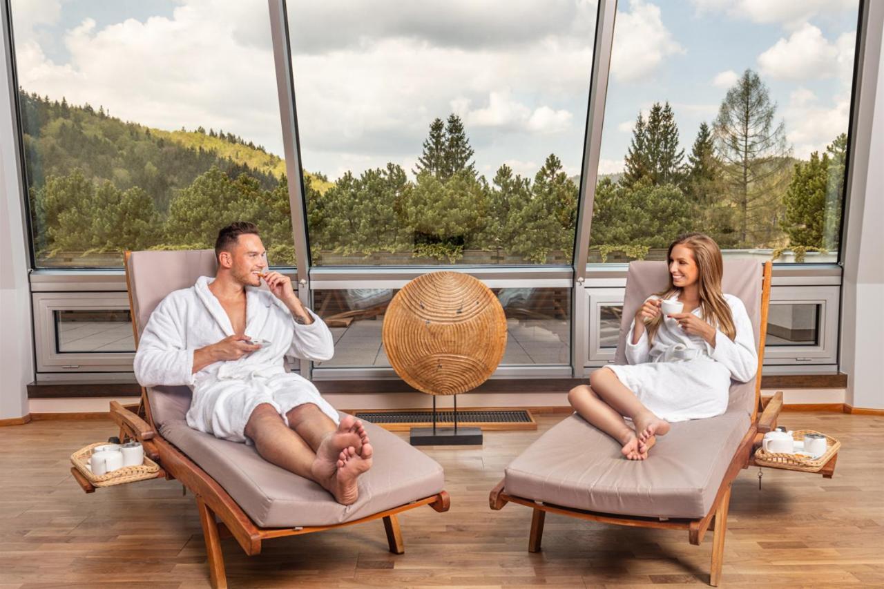 Wellness Hotel Horal, Velké Karlovice Exterior foto